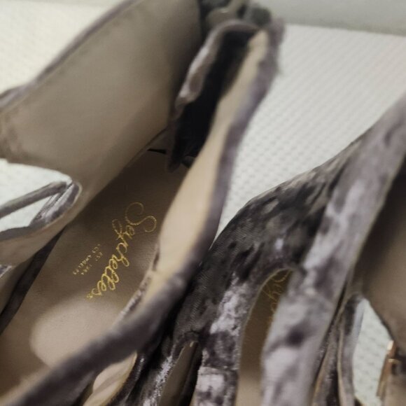 Seychelles Anthropologie Kayak Crushed Velvet Peep Toe Heels Womens Shoes Sz 7.5 - Picture 11 of 16